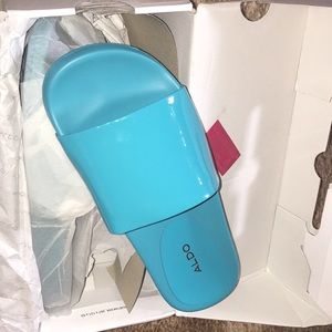 Aldo slides